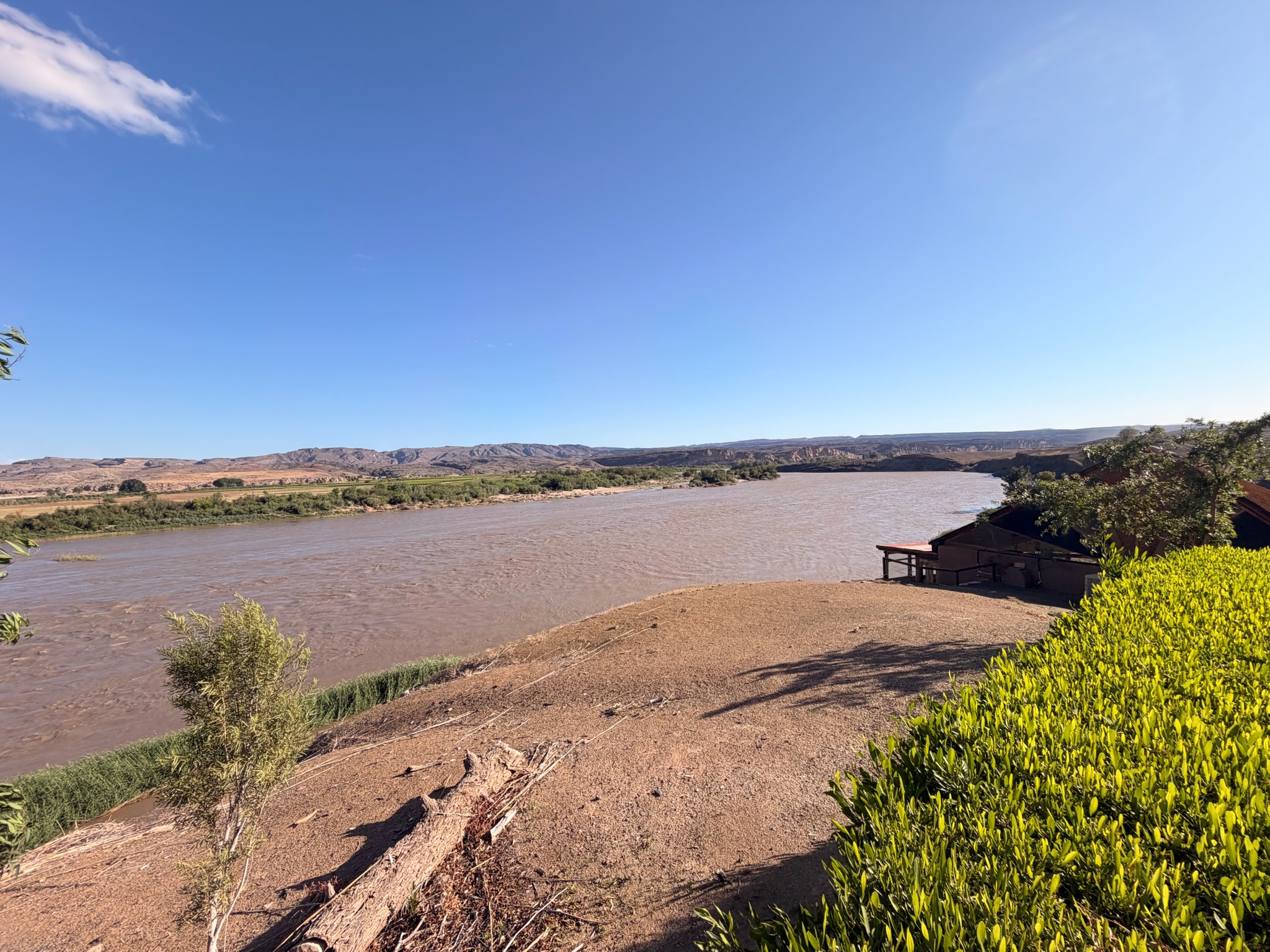 Orage River in front of Felix Unite Camp